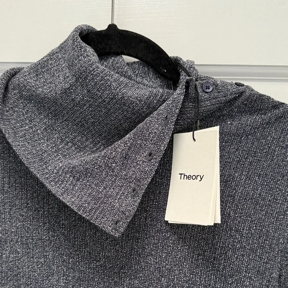 Theory Women's Navy Mic Cowl Neck/turtleneck Sweater NWT size M “leendelly b”